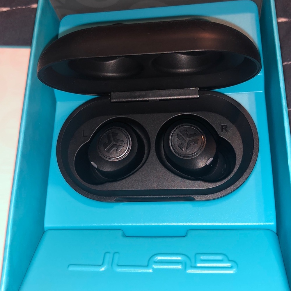 Jbuds air